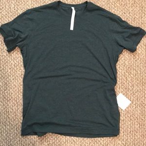 Lululemon 5 year basic T